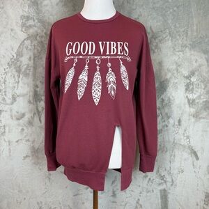 Rue 21 Good Vibes Feather Tribal Native Sweatshirt Maroon Wmn’s XS